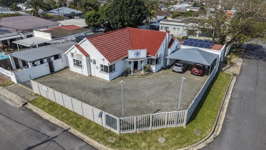 Commercial Property for Sale in Vincent Eastern Cape